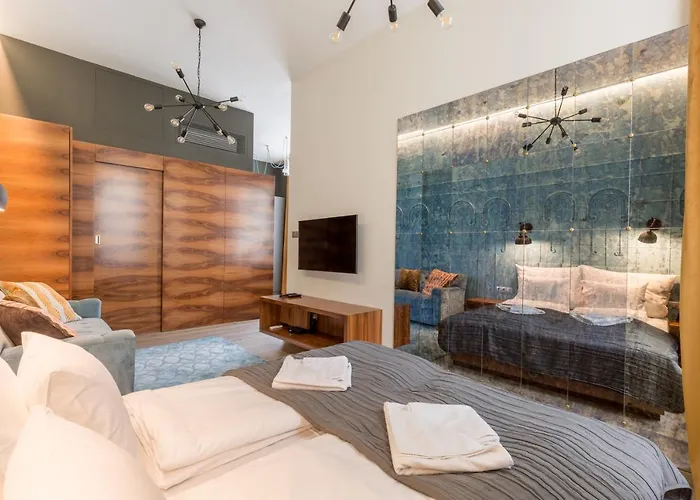 Luxury In The Absolute Center *