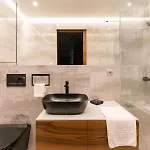 아파트 Luxury In The Absolute Center *